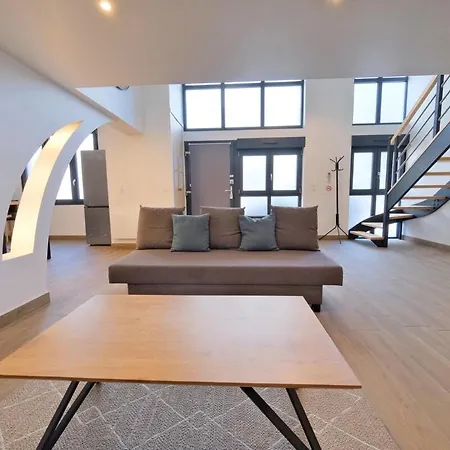 - Jacuzzi - Sauna - Air Conditioning Apartment