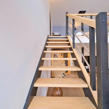 Apartment - Jacuzzi - Sauna - Air Conditioning Reims