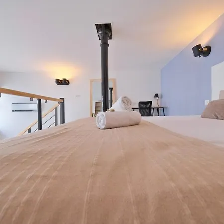 - Jacuzzi - Sauna - Air Conditioning Apartamento *